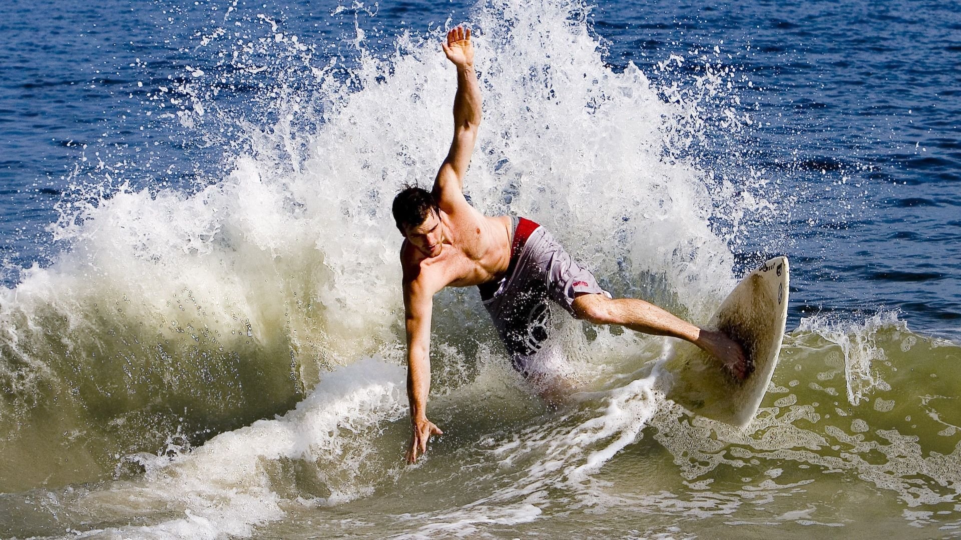 九游网游官网-“六人制袋棍球：速度、力量与策略的完美碰撞”